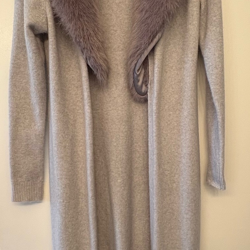 Gray Long Sleeve duster/Cardigan with removable Faux Fur Collar